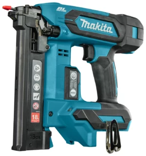 Makita DST630Z 18V Li-ion Accu Niet Machine Body - 13-38mmDST630Z